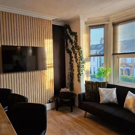 The Ivy Rooms - With Cinema Room Brighton Exterior photo
